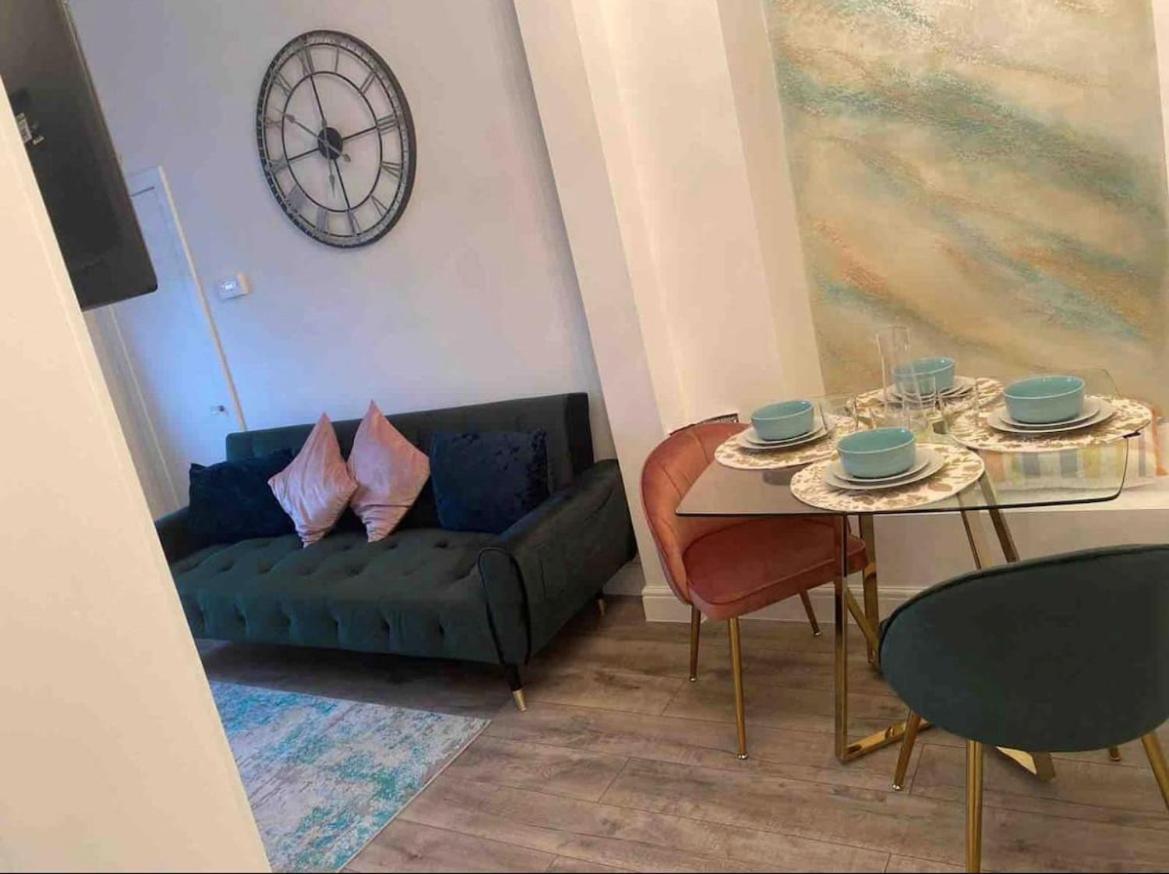 Amazing Getaways - The Place For You With Free Parking Aberdeen Kültér fotó